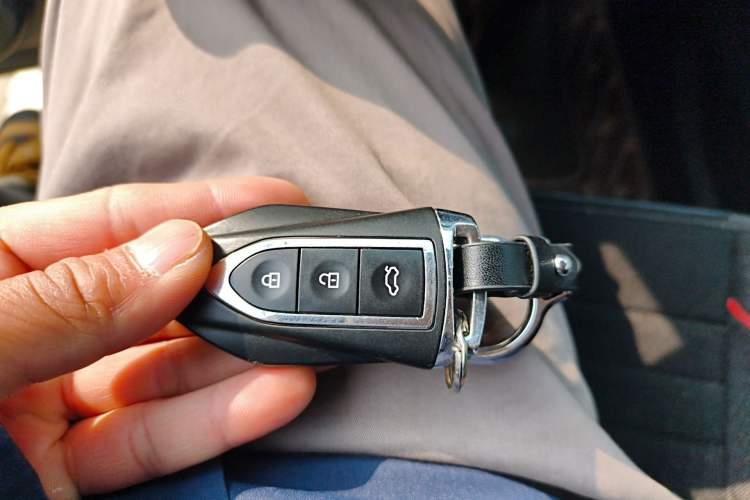 Used Zotye Domy X7 2017 1.8T DCT Luxury Model Vehicle Key