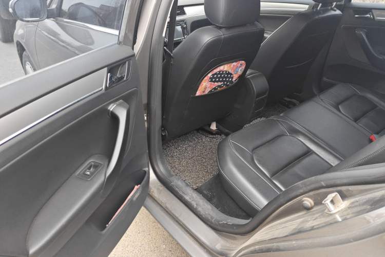 Used Volkswagen Bora 2013 1.6L Automatic Comfort Model Left Rear Seat