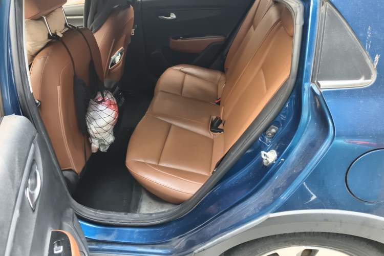 Used Kia KX Cross 2017 1.4L AT GLS