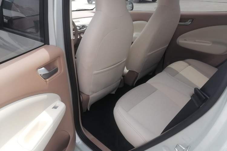 Used Wuling Hongguang MINIEV 2025 Four-Door Version Advanced Edition Left Rear Seat