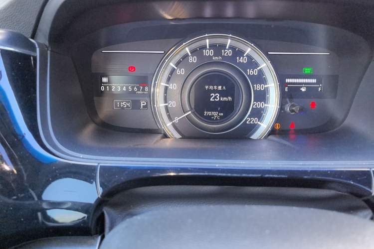 Used Honda Elysion 2016 2.4L Luxury Edition Odometer Close Up