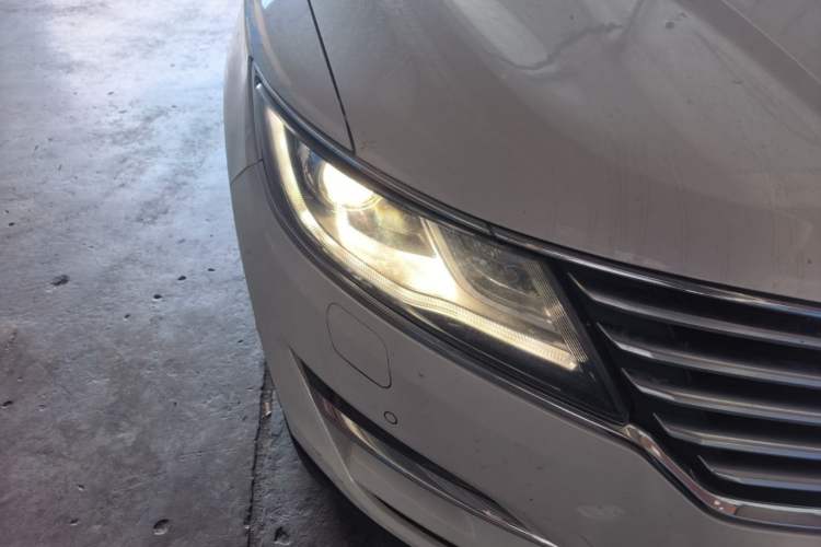 Used Lincoln MKC 2018 2.0T Two-Wheel Drive Luxury Edition
