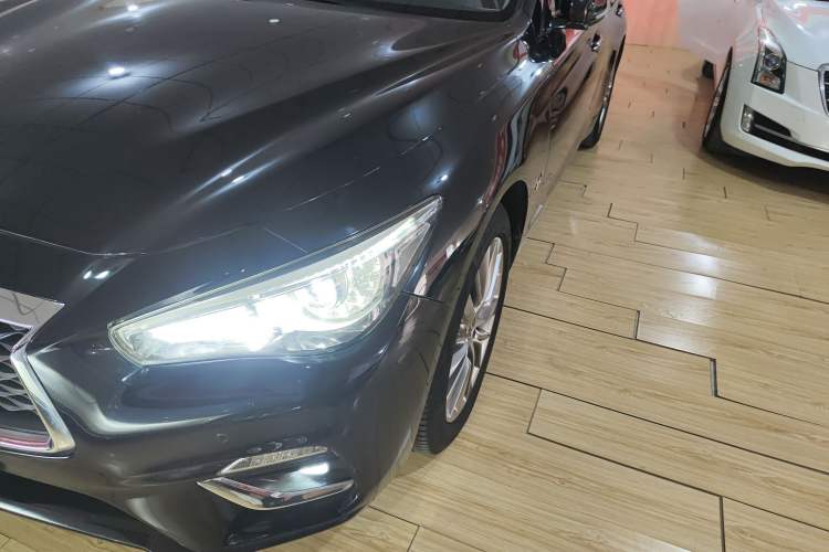 Used Infiniti Q50L 2018 2.0T Enjoyment Edition China V standard Left Front Headlight
