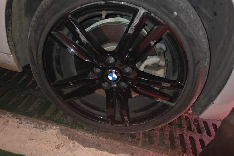 Used BMW 1 Series 2021 125i M Sport Night Edition Right Front Wheel Hub