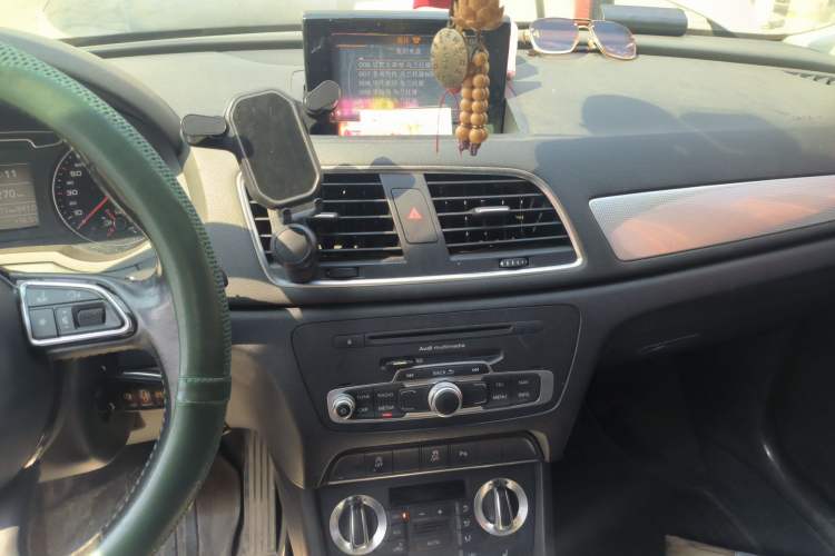 Used Audi Q3 2015 35 TFSI Comfort Model