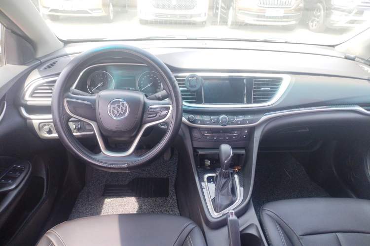 Used Buick GT 2015 15N Automatic Deluxe Edition Center Console