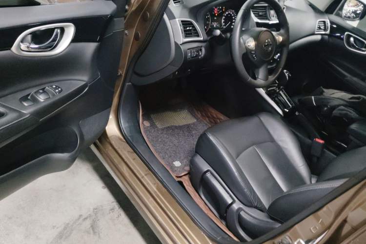 Used Nissan Sylphy 2019 1.6XV CVT Smart Connect Luxury Edition China VI Standard Driver Seat