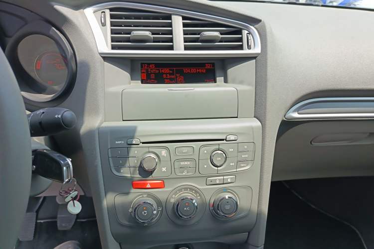 Used Citroen C4L 2015 1.8L Manual Leading Edition Audio And AC Panel