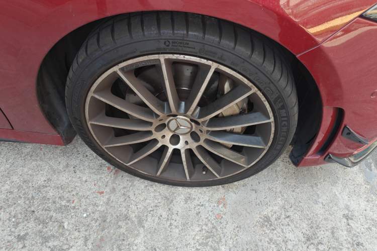 Used Mercedes-Benz A AMG 2020 AMG A 35 L 4MATIC Right Front Wheel Hub