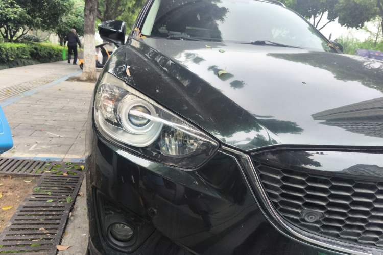 Used Mazda CX-5 2012 2.0L 4x4 Luxury Edition Right Front Headlight