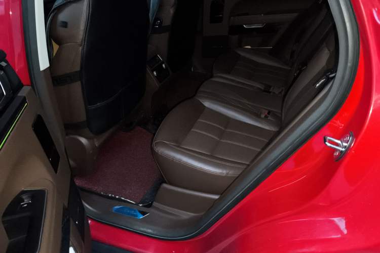 Used Zotye T700 2017 1.8T Dual-Clutch Prestige New Year Edition
