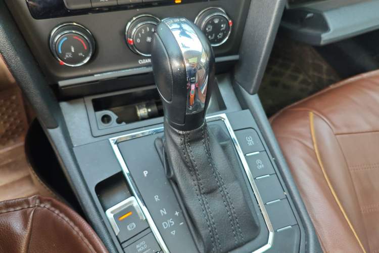 Used Volkswagen Lamando 2019 230TSI DSG Fashion Edition China VI