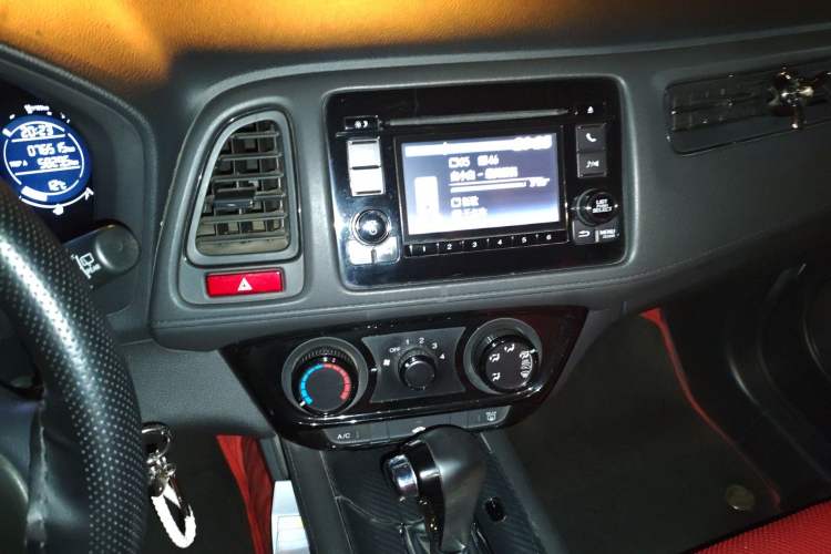 Used Honda Vezel 2017 1.5L CVT 2WD Comfort Model Audio And AC Panel