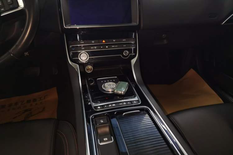 Used Jaguar XEL 2019 2.0T 200 PS Luxury Edition