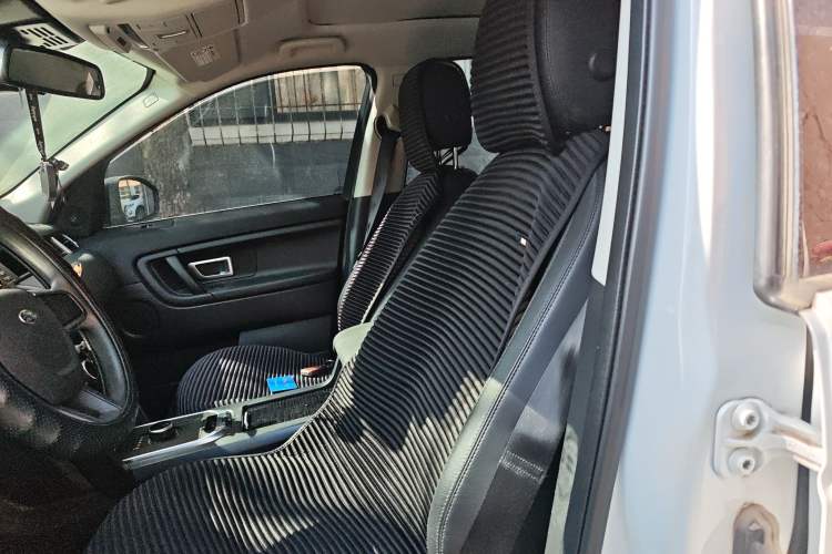 Used Land Rover Discovery Sport 2018 240 PS PURE Edition
