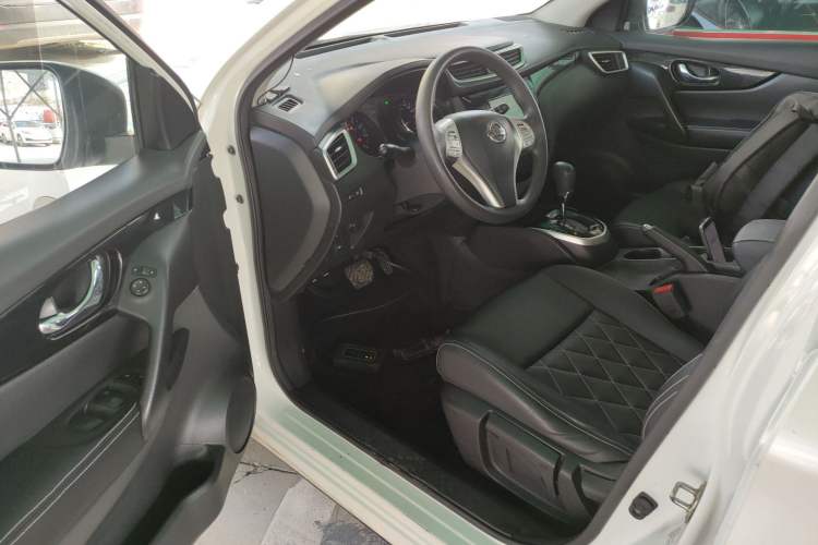 Used Nissan Qashqai 2017 2.0L CVT Elite Edition China V Standard Driver Seat