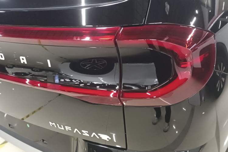 Used Hyundai ix35 2023 Musso 2.0L Deluxe Edition DLX
