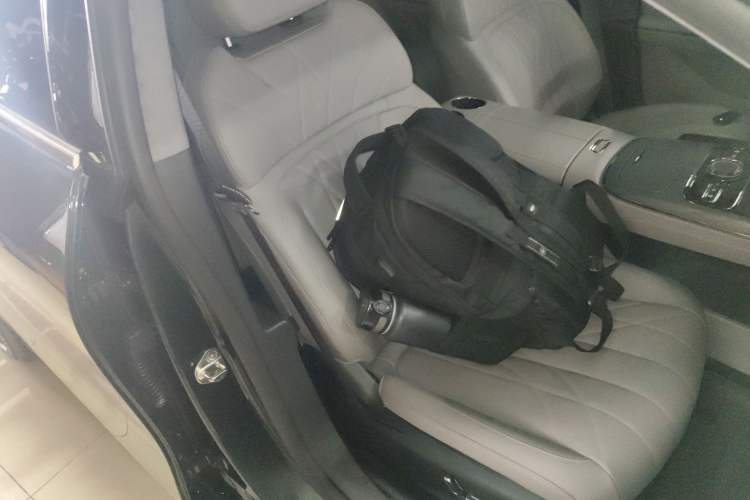 Used Geely Galaxy 8 2025 130km EM-i Flagship Edition Right Front Seat