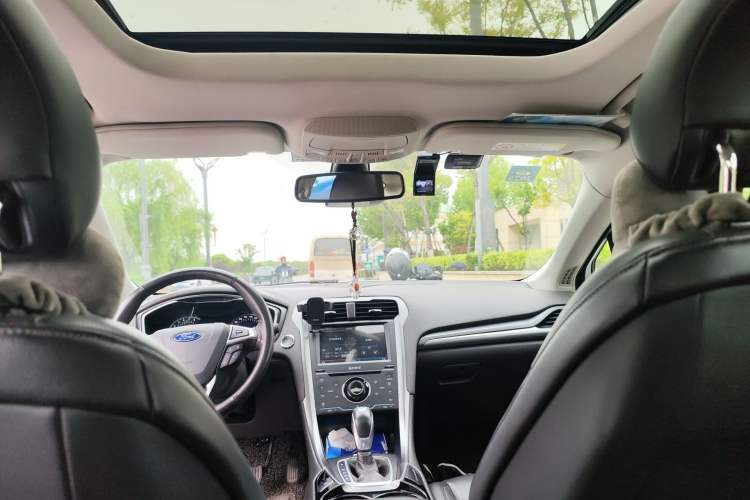 Used Ford Mondeo 2013 2.0L GTDi240 Luxury Sport Model
