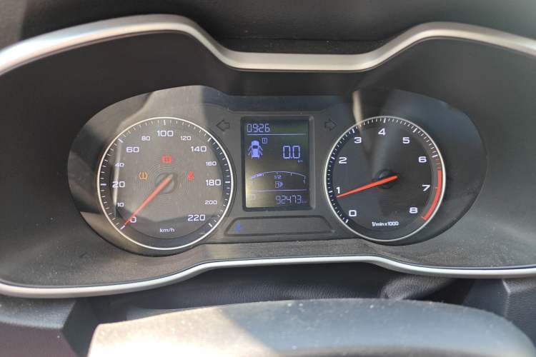 Used MG ZS 2018 1.5L Automatic Luxury Edition China V Standard Odometer Close Up