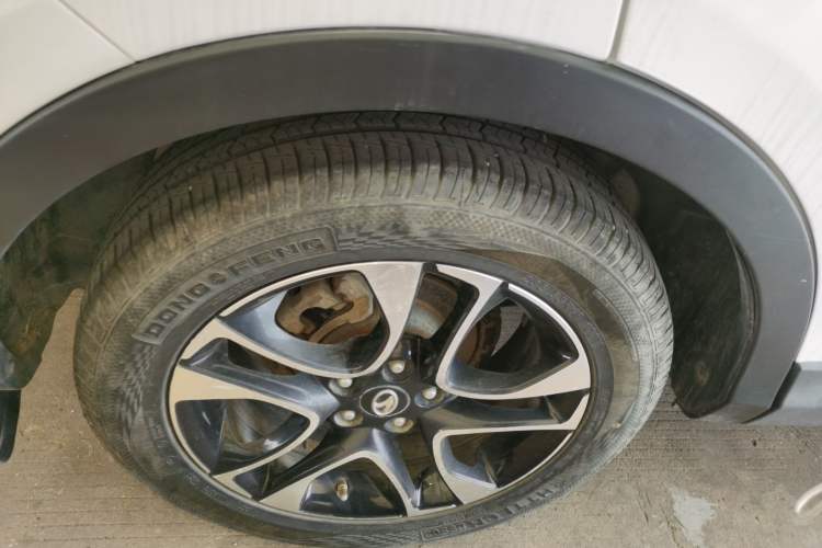 Used Soueast DX7 2015 1.5T Manual Luxury Model