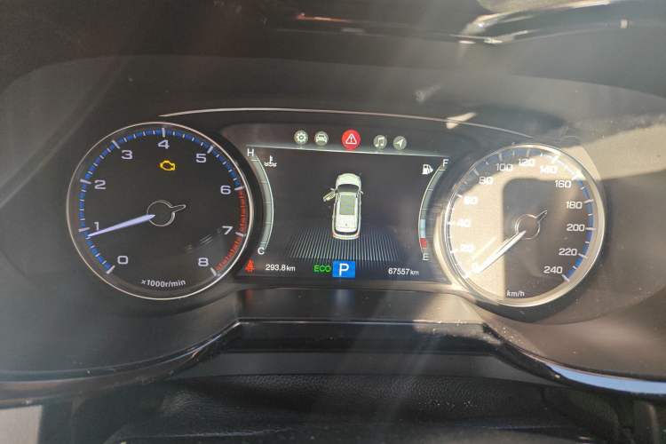 Used GAC Trumpchi GS7 2017 320T Two-Wheel-Drive Luxury Smart Connectivity Model
