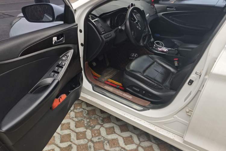 Used Hyundai Sonata 2013 2.0L Automatic Luxury Edition