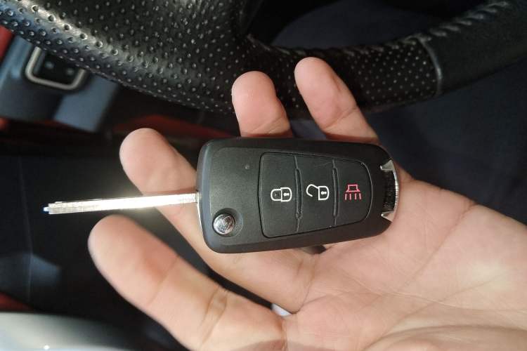 Used Haval H1 2016 Blue Label 1.5L AMT Luxury Model