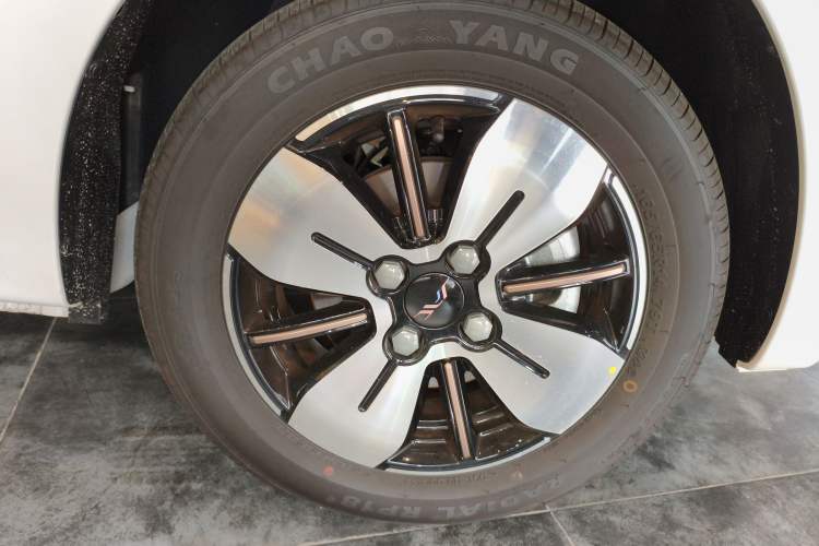 Used JAC Yiwei E10X 2024 Charming Edition 301km Air
