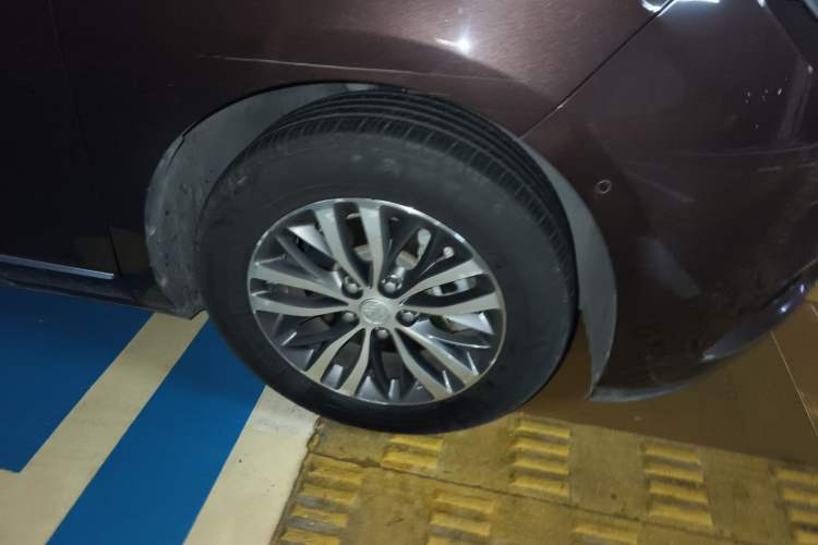 Used Buick GL8 2017 ES 28T Flagship Model China V Standard
