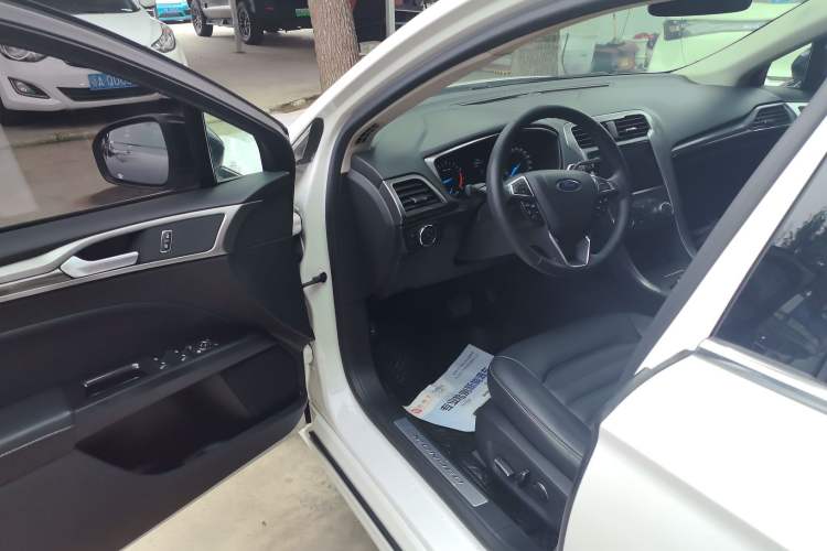 Used Ford Mondeo 2018 EcoBoost 180 Smart Control Fashion Model China V Standard
