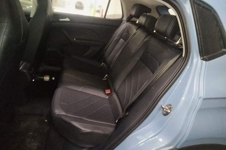 Used Volkswagen Tharu 2025 NewRui 300TSI Prestige Edition
