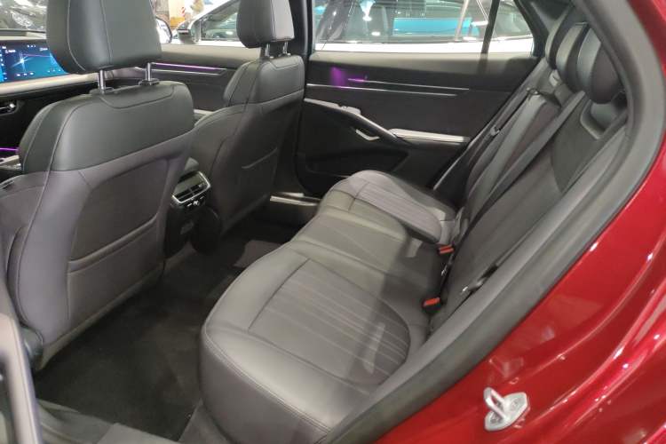 Used Ford Mondeo 2025 2.0T EcoBoost Ultimate Edition
