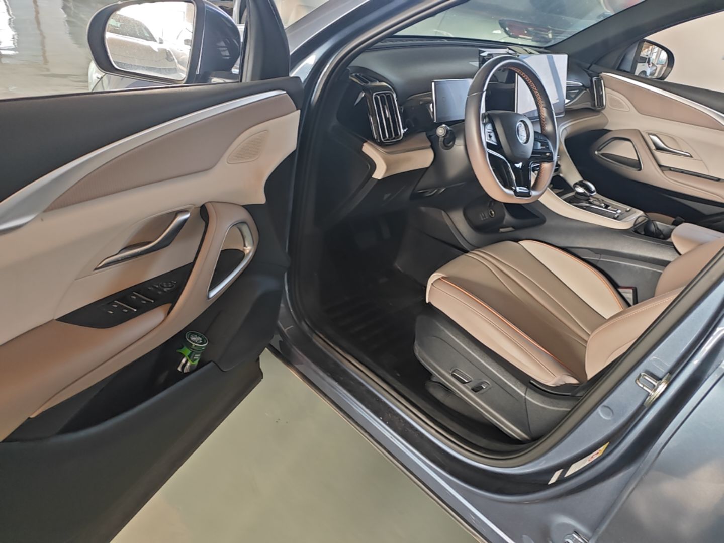 BYD Song Pro New Energy 2023 Champion Edition DM-i 110KM Beyond Model — снимка 18