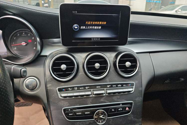 Used Mercedes-Benz C-Class 2017 C 200 L Sport Edition Audio And AC Panel
