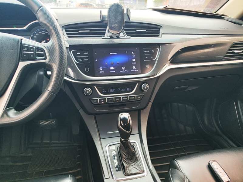 Used Geely Auto Emgrand 2017 Sedan Million Edition 1.5L CVT Upward Version — 12