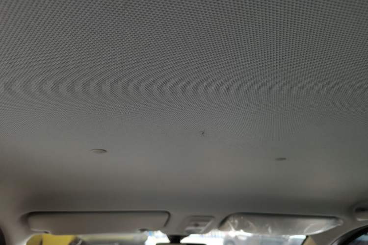 Used Wuling Hongguang MINIEV 2025 Four-Door Version Advanced Edition Headliner