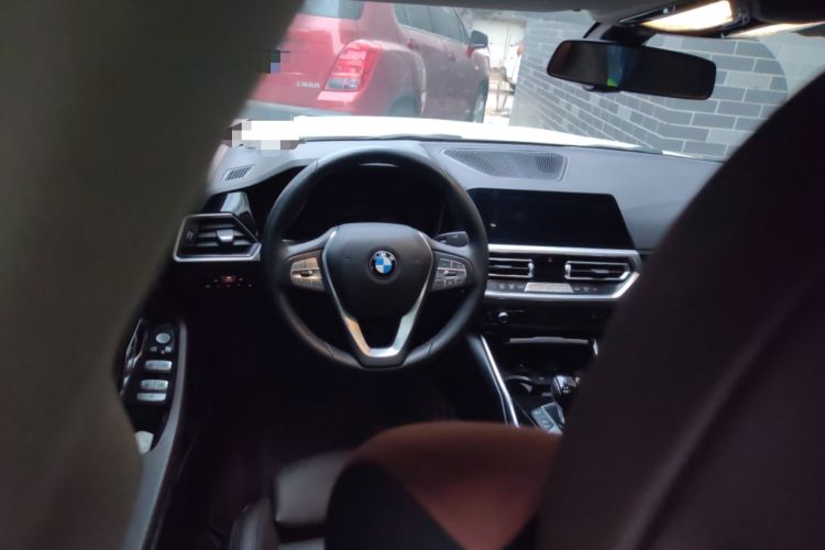 Used BMW 3 Series 2022 320i Sport Package
