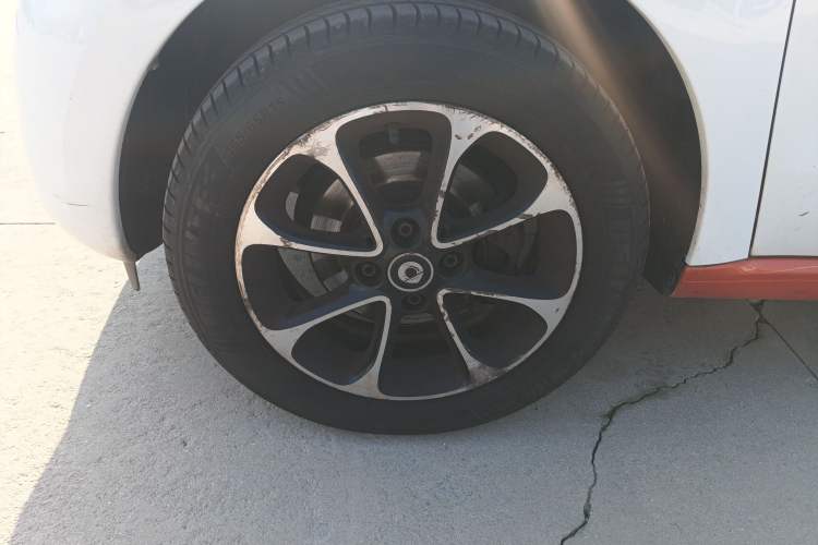 Used smart forfour 2016 1.0L 52 kW Passion Edition
