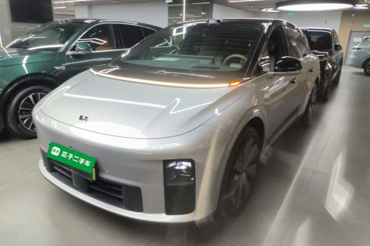Used Li Auto i6 2025 Model Two-Wheel-Drive Standard Type