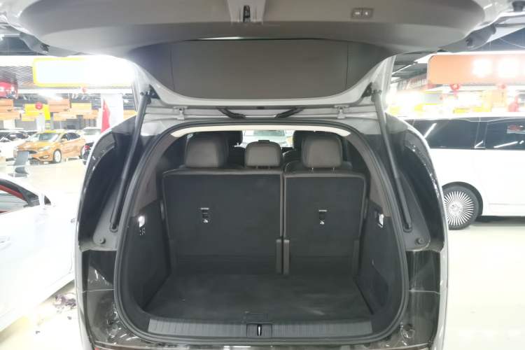 Used Li Auto MEGA 2024 Ultra Model