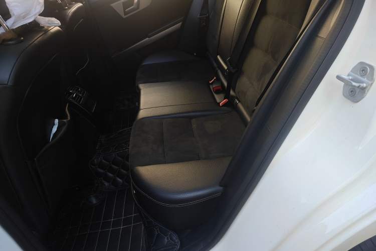 Used Mercedes-Benz GLK-Class 2015 GLK 260 4MATIC Dynamic Edition Ultimate Version
