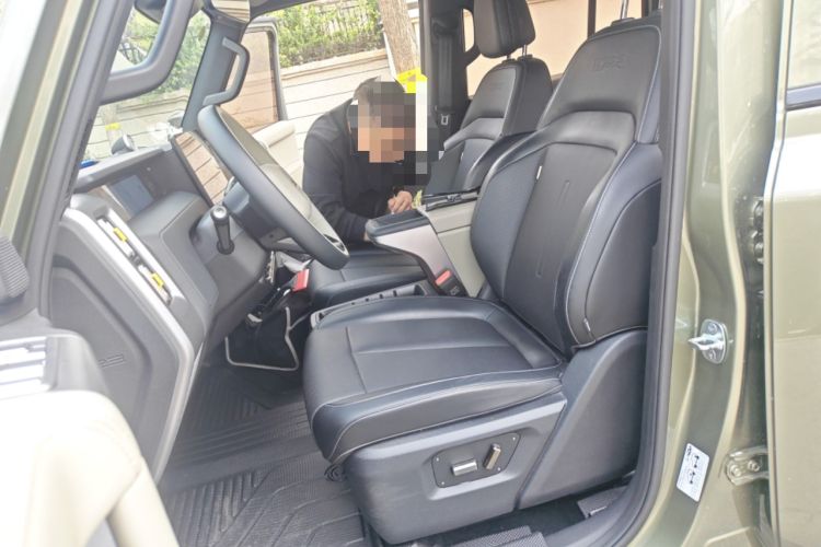 Used iCAR V23 2025 501 Four-Wheel Drive Advanced Version Left Front Seat