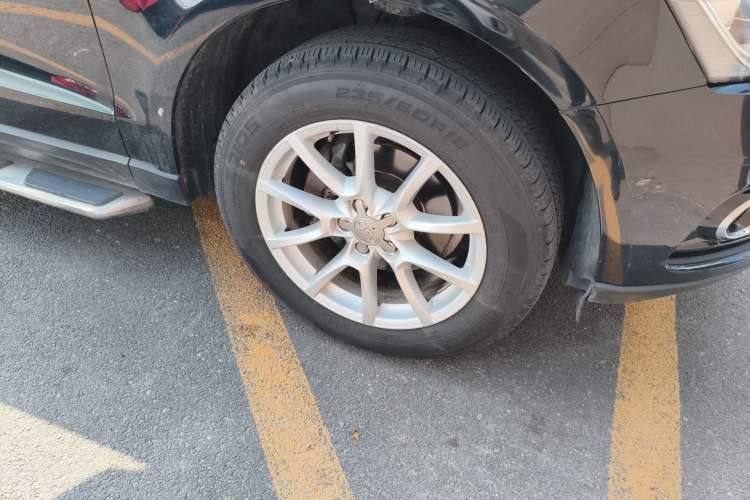 Used Audi Q5 2015 40 TFSI Trendy Edition Right Front Wheel Hub