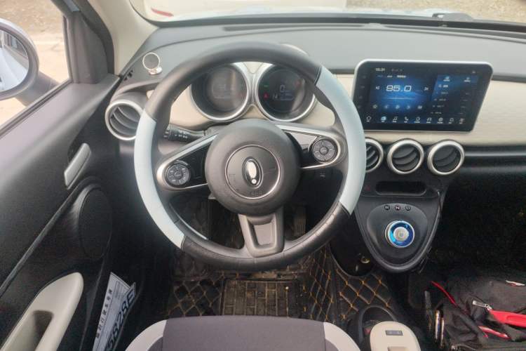 Used ORA Black Cat 2022 Updated Version 301 km Cute Pet Edition Lithium Iron Phosphate
