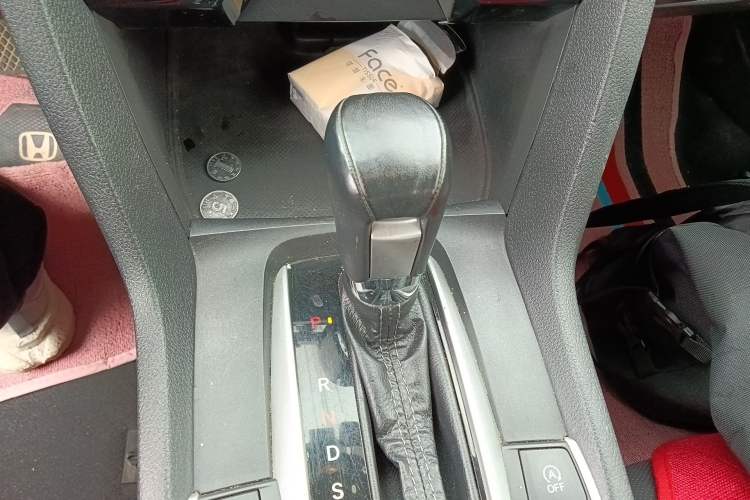 Used Honda Civic 2016 220TURBO CVT Prestige Edition
