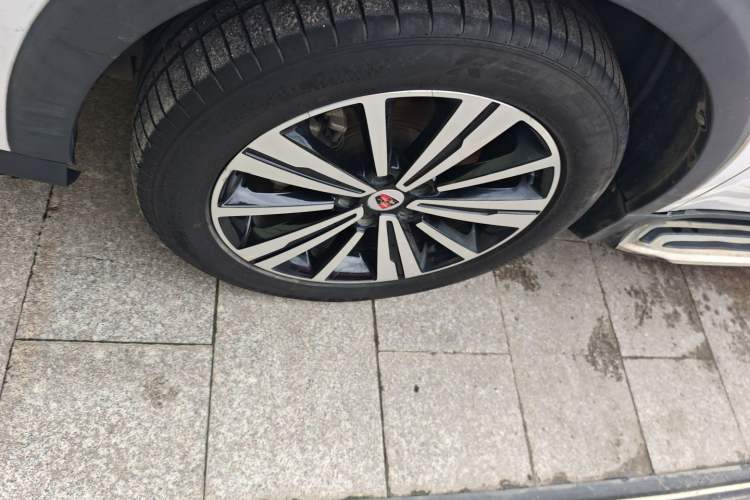 Used Roewe RX5 2019 20T Two-Wheel Drive Automatic 4G Connected Platinum Edition
