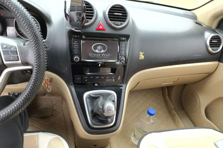 Used Haval H6 2011 2.0L Manual Two-Wheel-Drive Prestige Version