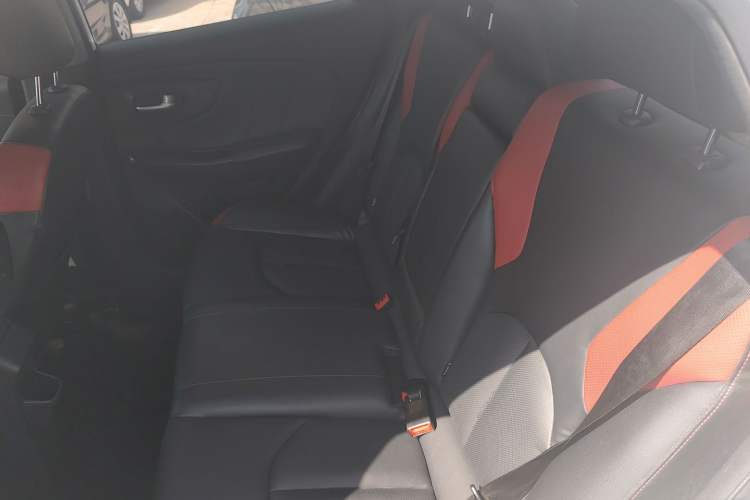 Used Luxgen U5 SUV 2017 1.6L CVT Jazz Edition
