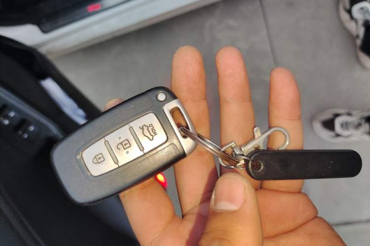 Used Kia K5 2011 2.0L Automatic Premium